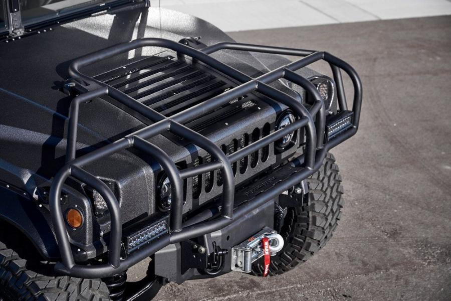 Детали экстерьера Hummer H1 Launch Edition by Mil-Spec Automotive 2018 года  (фото 2 из 21)